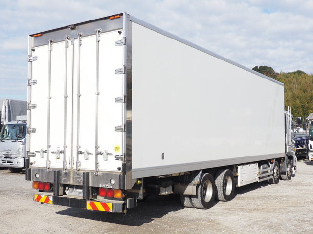 プロフィア冷凍冷蔵車