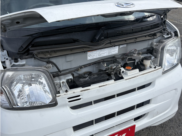 ���X�̔̔��ԗ��́A1�N�_�����󂯂Ă���̂��[�ԂɂȂ�܂���