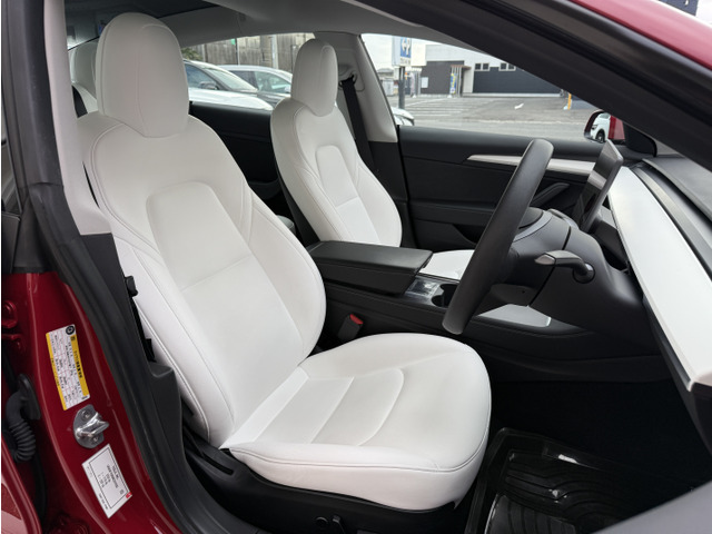 �ڗ������C�ɂȂ�l�ȏL���Ȃǂ�������ꂸ�A�ԓ����Y��ȏ�Ԃ�ۂ��Ă���܂��B