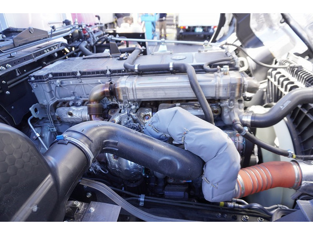 �L�x�ȃg���b�N�A���p�ԁA�n�C�G�[�X�Ȃǎ�舵���Ă���܂��B��xHP�������������Bhttp://www.vantruck.co.jp/