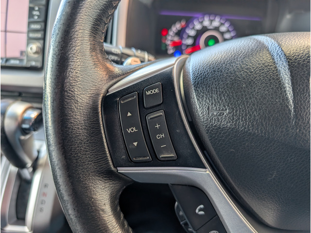 �n���h���ɔ�������X�C�b�`�ɂăI�[�f�B�I���삪�\�ł��B������Ƃ��������i�Ȃ̂ł����g���Ă݂�Ƃ��Ȃ�֗̕����ɋC�Â����͂��ł��B