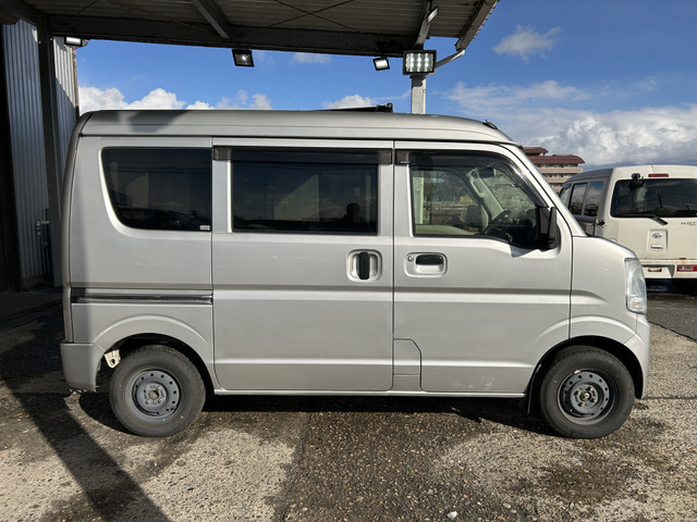 �y�x�����z���i�X�z���Ԃ������������܂��āA���ɗL�������܂��B�݌Ɏԗ��ɂȂ�܂��̂ŁA���񂲓s���̋X�������ɁA���ɗ��ĉ������B���X�\��������ƁA���ē����X���[�Y�ł��B