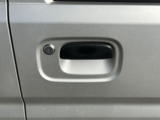 �y�x�����z���i�X�z���Ԃ������������܂��āA���ɗL�������܂��B�݌Ɏԗ��ɂȂ�܂��̂ŁA���񂲓s���̋X�������ɁA���ɗ��ĉ������B���X�\��������ƁA���ē����X���[�Y�ł��B