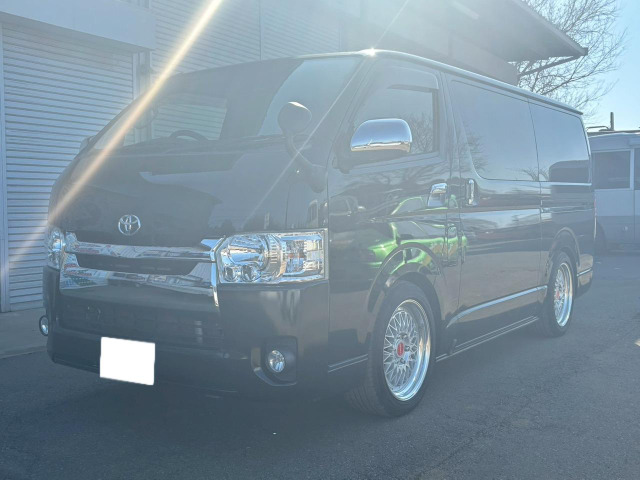 ハイエースバン