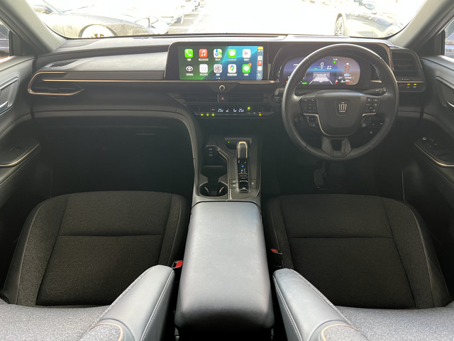 クラウンクロスオーバー2.5 G アドバンスト E-Four 4WD