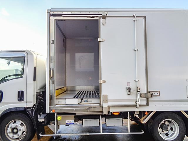 ���T�C�h�X���C�h��