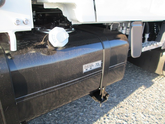 �R���^���N70L