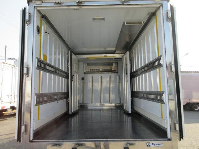 �Z�~�����O�{�f�B