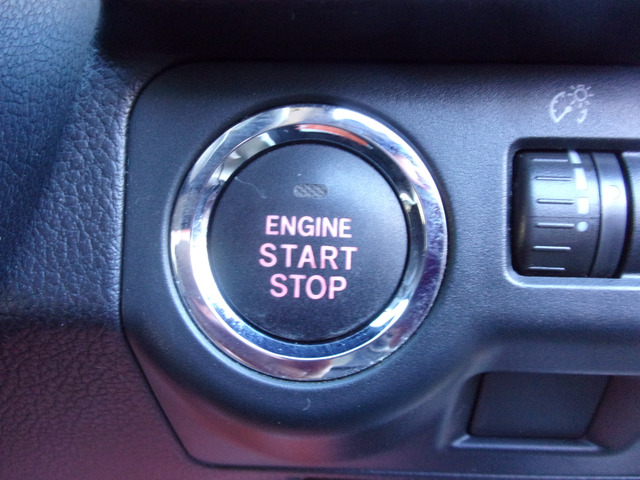 �G���W���X�^�[�g�̓v�b�V�����B