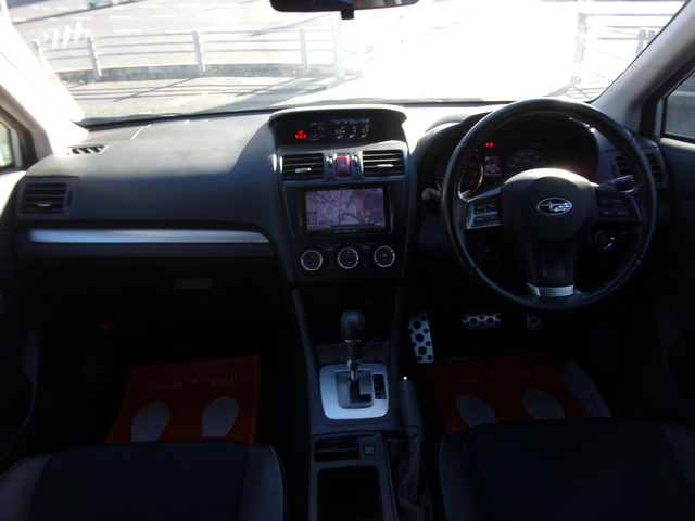 �{�v�����X�e�A�����O�z�C�[���B