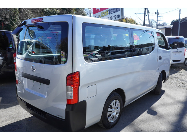 NV350キャラバン2.5 DX ロング ディーゼル 4WD