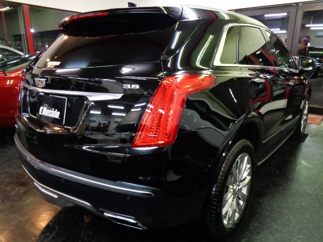 3.6V6VVT�G���W��&8���p�h���V�t�g4WD&�z���C�g�x�[�W�����U�[�E�b�h�C���e���A&�p�m���}�K���X�T�����[�t&CARPLAY�f�B�X�v���C�I�[�f�B�I&BOSE�T�E���h&�d��R�Q�[�g