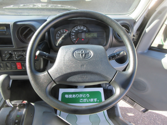 �������E�n���h�����ł���D�ȃG�A�o�b�O�t���ł���