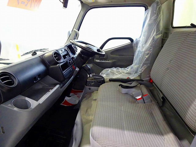 AC PS PW SRS ABS �W���h�A���b�N ���d�i�~���[ AM/FM���W�I ETC �o�b�N���j�^�[ �^�[�{ �r�C�u���[�L �A�C�h�����O�X�g�b�v �g���N�V�����R���g���[�� �n�C���[�t