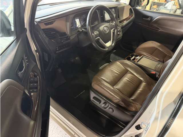 シエナ3.5 V6 リミテッド