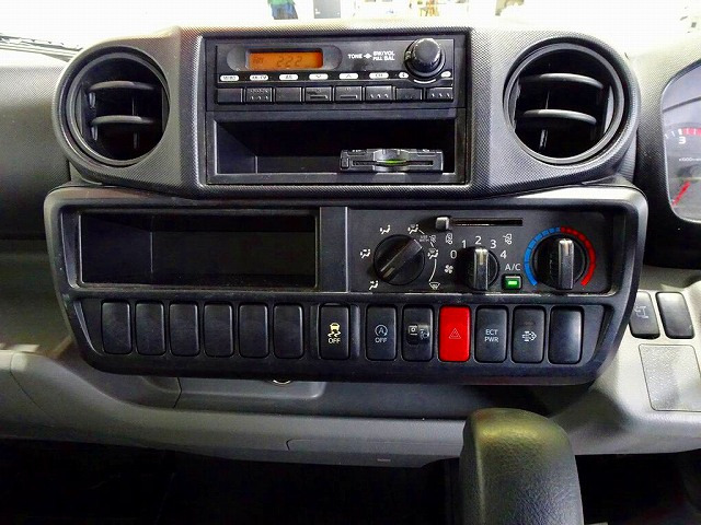 AC PS PW SRS ABS �W���h�A���b�N ���d�i�~���[ AM/FM���W�I ETC �o�b�N���j�^�[ �^�[�{ �r�C�u���[�L �A�C�h�����O�X�g�b�v �g���N�V�����R���g���[�� �n�C���[�t