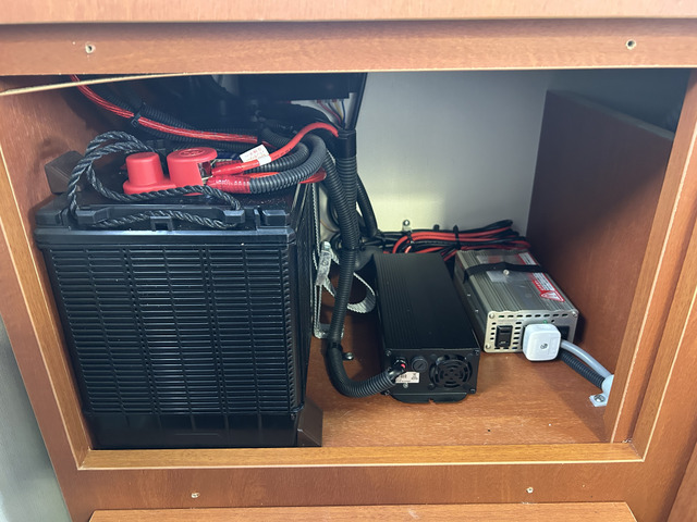 ���s�[�d�� 350W�C���o�[�^�[ �O���[�d�� �T�u�o�b�e���[ ���`�E���C�I���o�b�e���[�ւ̌��������C����������!