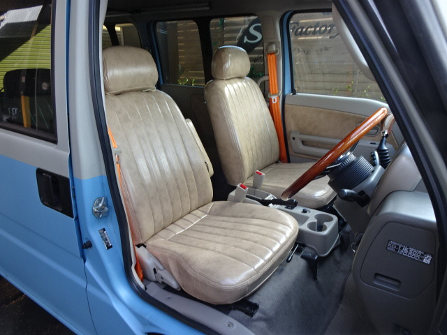 サンバーディアスワゴンスーパーチャージャー 4WD