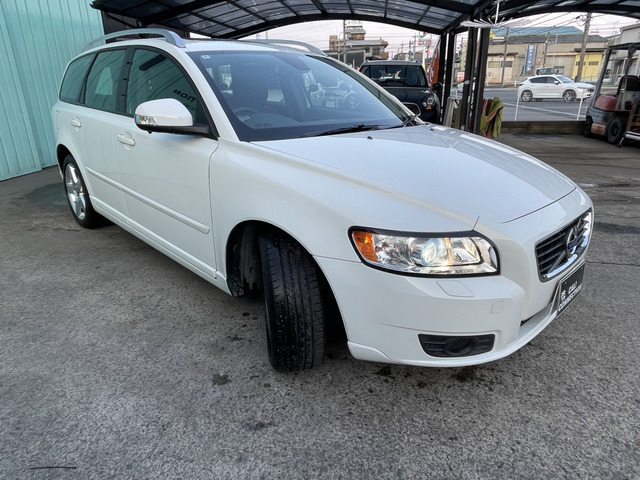 �O���d�グ�A�����A�j���d�グ�A�����N���[�j���O�v���܂��B���̒S���҂���������d�グ�A�[�Ԃ����Ē����܂��B