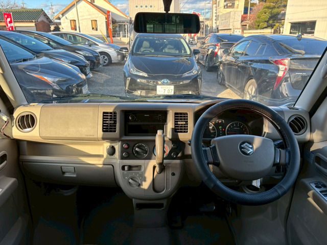 �A�C�|�C���g�������A���Ɍ����炵�̗ǂ��R�b�N�s�b�g�̓����O�h���C�u�ɍœK�B��x�������a�݂��ł��B