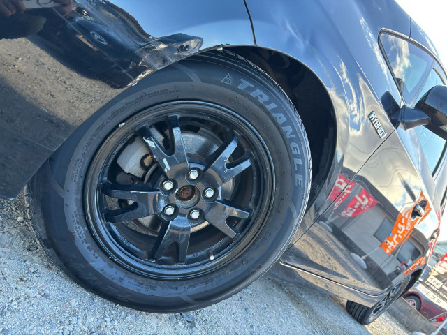 �ЊO15�C���`AW�������Ă���܂��B�e��J�X�^��������܂��̂ŁA�܂��͂��C�y�ɂ��⍇���������B