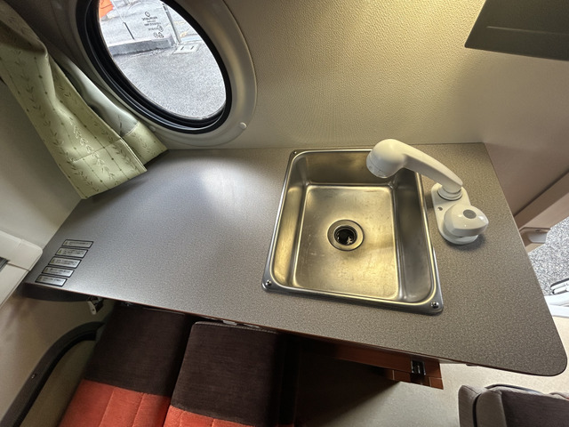 �R���p�N�g�ɓZ�܂����L�b�`��!