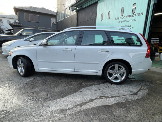 ���q�l�Ɉ��S�ŉ��K�ȃJ�[���C�t���y����Œ������߂ɁA���ЃI���W�i���̃v�����𐔑������p�ӂ��Ă���܂��B