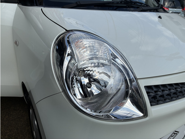 �w�b�h���C�g�͖����R�[�e�B���O�ς݂Ȃ̂łƂĂ��N���A�ł��B