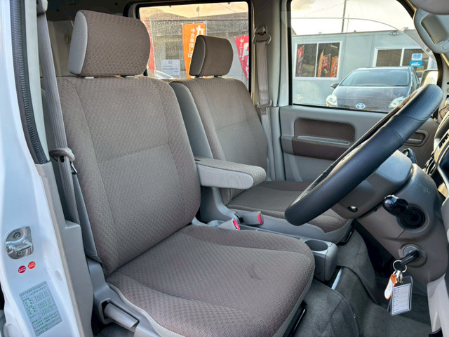 ���X�܂��Y��ɕۂ��ꂽ�C���e���A�́A�O�I�[�i�[�l�̊Ǘ�����������ƍs���͂��Ă���؋��ł��B