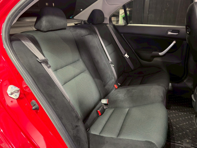 �y�Z�J���h�V�[�g�z �Z�J���h�V�[�g�͑�l��l������Ă��\���ȃX�y�[�X���m�ۂ���Ă���܂��B