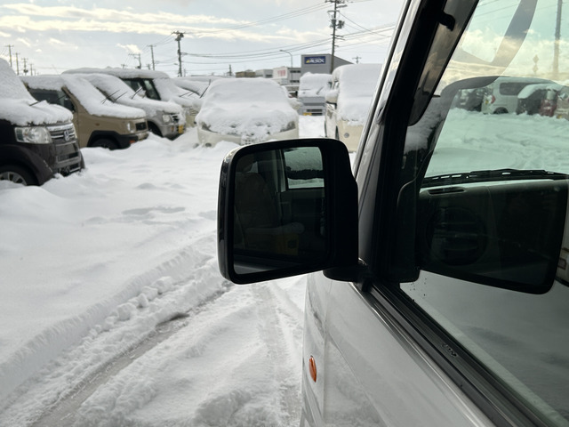 �y�x�����z���i�X�z���Ԃ������������܂��āA���ɗL�������܂��B�݌Ɏԗ��ɂȂ�܂��̂ŁA���񂲓s���̋X�������ɁA���ɗ��ĉ������B���X�\��������ƁA���ē����X���[�Y�ł��B