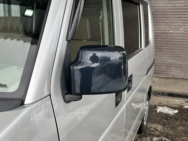 �y�x�����z���i�X�z���Ԃ������������܂��āA���ɗL�������܂��B�݌Ɏԗ��ɂȂ�܂��̂ŁA���񂲓s���̋X�������ɁA���ɗ��ĉ������B���X�\��������ƁA���ē����X���[�Y�ł��B