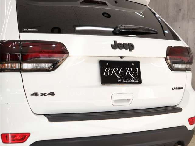 ���A�o���p�[��e��G���u�������}�b�g�u���b�N�ɓh�蕪���y�C���g���{���Ă��܂��B