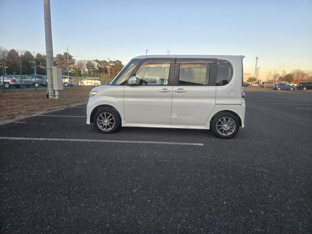 �X���C�h�h�A�[�ł��B(�x�����z15.8���~�E�����Ɍ���E�^�C�~���O�`�F�[���ł��̂Ńx���g�����K�v�������܂��E�x�����z�ɎԌ�2�N�܂܂�Ă��܂��B)