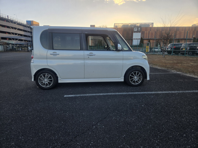 �v���C�o�V�[�K���X�t���ł��B(�x�����z15.8���~�E�����Ɍ���E�^�C�~���O�`�F�[���ł��̂Ńx���g�����K�v�������܂��E�x�����z�ɎԌ�2�N�܂܂�Ă��܂��B)