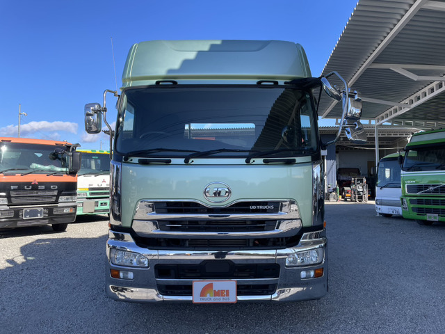 クオントレーラーヘッド