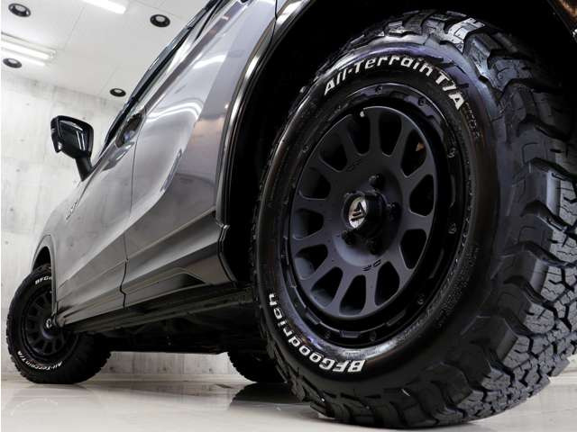 �V�i�ЊO�A���~�z�C�[���ɐV�iBF�O�b�h���b�`AT�^�C���𑕒����A�N�e�B�u�ȕ��͋C�Ɏd�オ��܂����B