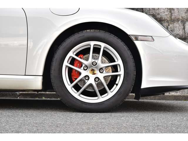 �y���J�Ȕ[�ԏ����z���Ђł͂��[�Ԑ�������A�ŏI�̎d�グ�܂ŁA���������Ԃ𒸂��Ԏ킪������܂��B���S���S�ȏ�Ԃł��[�Ԃ��邽�߂̂����Ԃł��B(���[�Ԃ܂ōŒZ2�T�ԁ`1���������Ԃ𒸂��Ԏ킪������܂��B)