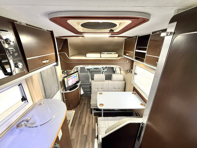 ハイエースバン