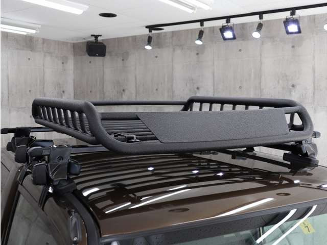 �V�i���[�t���b�N�t���ł�!�L�����v��A�E�g�h�A�V�[���Ȃǂɍs�����ȂǁA��������̉ו����^�ԍۂɖ��ɗ��֗��ȃA�C�e���ł���