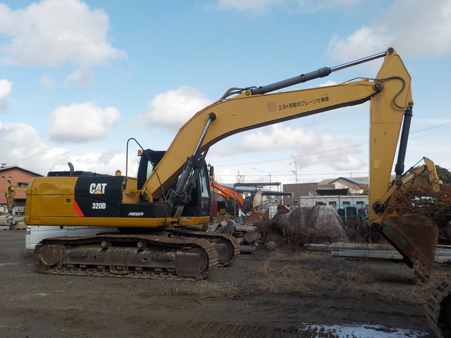 CAT油圧ショベル