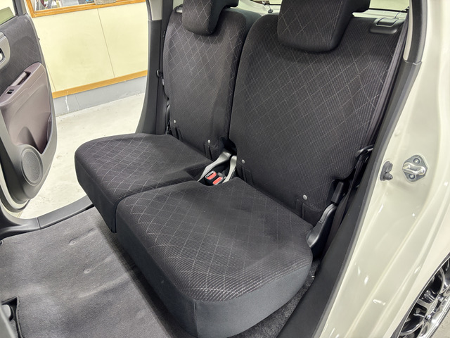 �y�K���X����̕i���z ���Ђ̓W���ԗ��ɂ�AIS�Ӓ菑�ƃI�[�g�I�[�N�V�������̍���\��ςݍ���ł��܂��B�v���C�X�{�[�h�̋��z�͏��o��݂̂��x�������z�B�i�������i���S���͈ꌩ�ɔ@�����B��ڗđR�ł��B