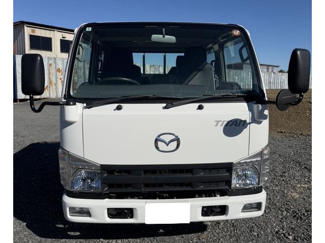 タイタン3.0 ダブルキャブ DX フルワイドロー 4WD