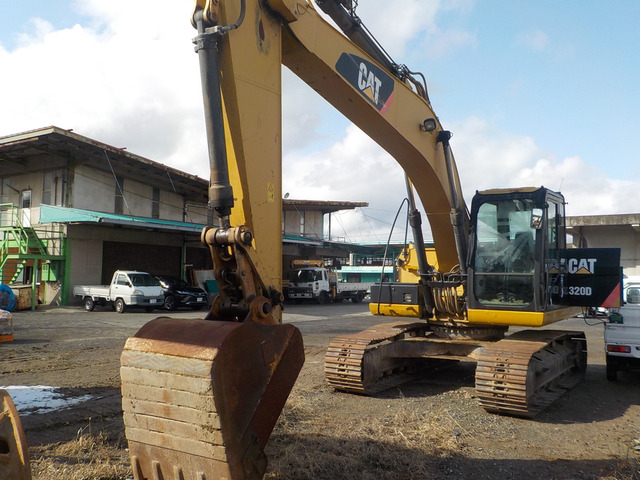 CAT油圧ショベル