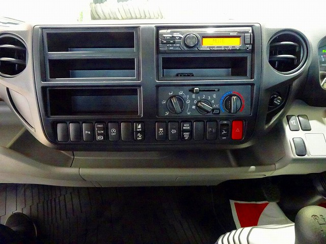 �Ԑ���E�x�񑕒u �Փ˔�Q�y���u���[�L �A�C�h�����O�X�g�b�v �t�H�O�����v �g���N�V�����R���g���[�� �d���p�[�L���O�u���[�L �N���A�����X�\�i�[ ����LED�� �n�C���[�t