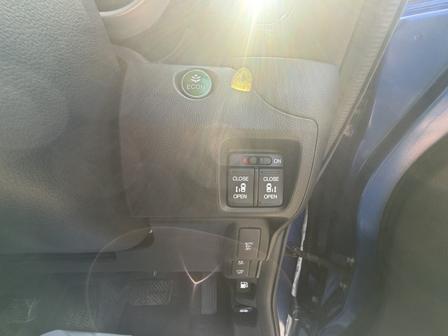 �����p���[�X���h�A��