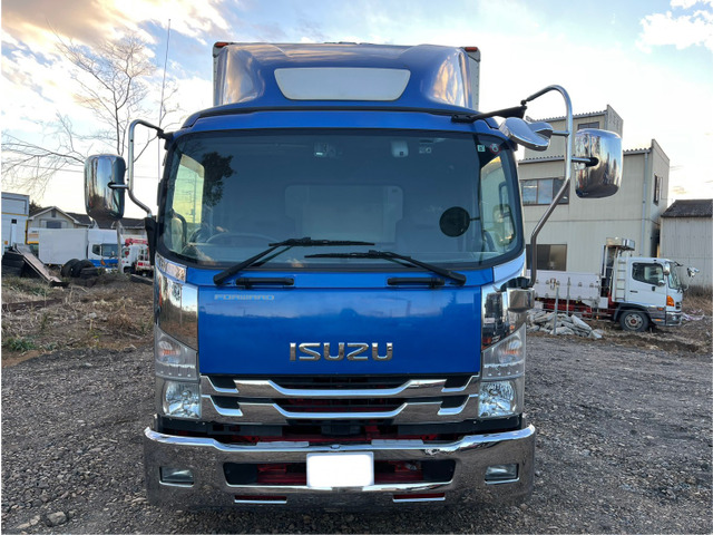 フォワードウィング