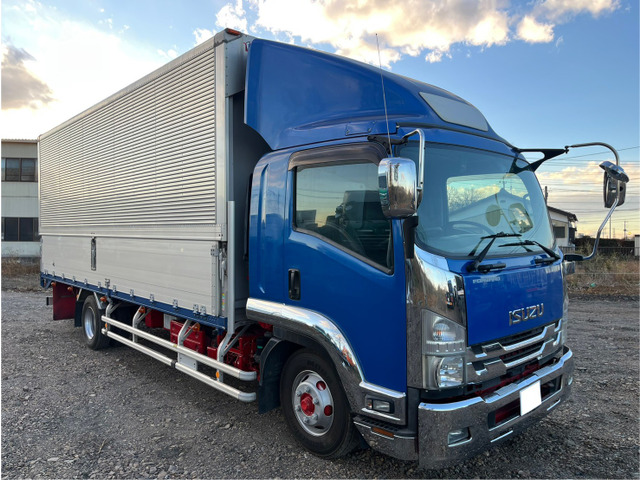 フォワードウィング