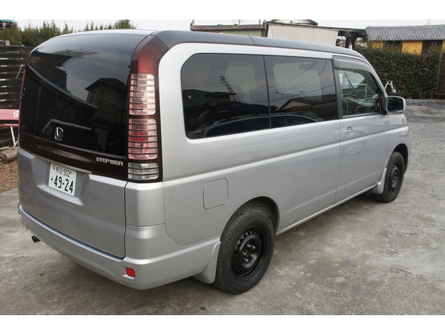 ステップワゴン2.0 G 4WD