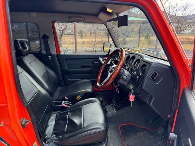 ジムニーワイルドウインド 4WD